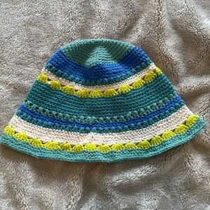 Crochet bucket hat